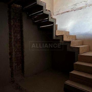 229$\м2, Унікальна квартира з видом на річку в зданому будинку !