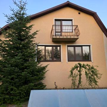 Велика Солтанівка Одеська траса метро "Теремки" 30 км Будинок 180 м2