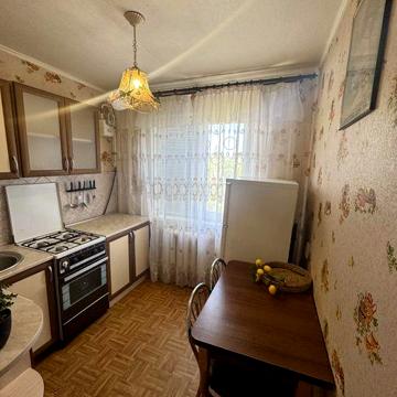Двокімнатна квартира, Дніпроплаза