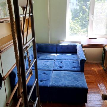 Аерокосмічний просп. (Гагаріна), 38а