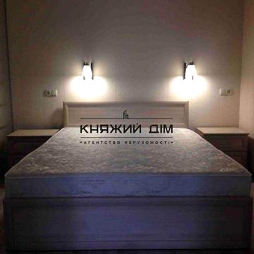 Є Генератор, оренда 1 км. кв. вул. Академіка Глушкова,9в