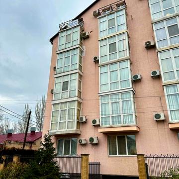 Канівська вул., 17