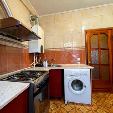 Сдаю 3к. квартиру р-н Петровского с автономкой