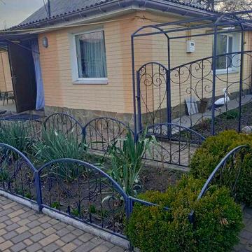 Будинок з усіма зручностями в районі - Мала Яблунівка