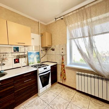 Китобоїв вул., 6