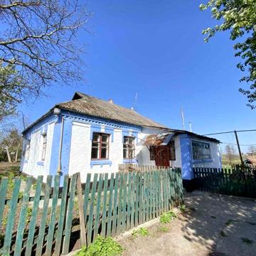 Продам будинок з 1 гектаром землі. Приватизовано