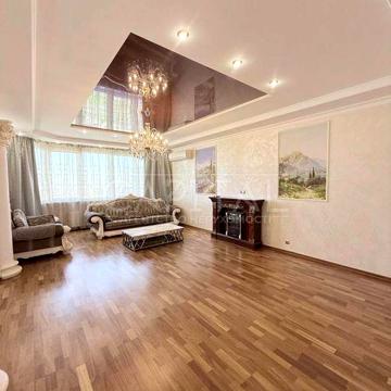 Метро Лівобережня) 5 кімнатна квартира з ремонтом,  174 м²)