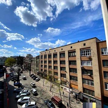 Продаж 2к Квартира Яворницького Дмитра проспект