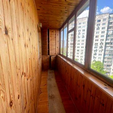 Продаж 3 к Святошинський, Чорнобильська 11, м Академмістечко, Дачна.