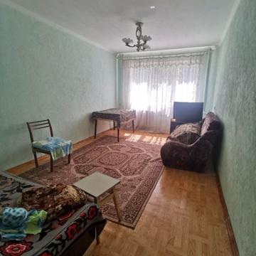 Івана Каркача бульв., 73