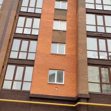 Академіка Сахарова вул., 5
