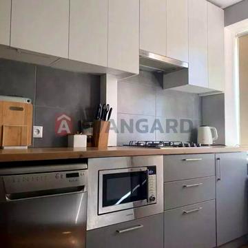3к.кв. Победа-3. Комн.разд. Евроремонт. Балкон+лоджия. 75000$