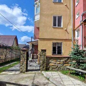 Продається 2 к. квартира в смт. Богородчани