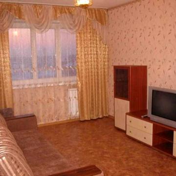 Дарниця. Двокімнатна квартира на  Дарницькому бульварі, 4.