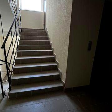 Велика однокімнатна квартира 47.8 м.кв, в готовому будинку