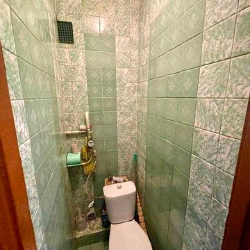 Продається 3-кімнатна квартира в цегляному будинку