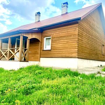 Хата,гараж,сауна,озеро,літня кухня,стайня,