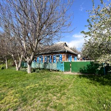 Будинок біля річки Кіровоградська обл, с. Гайдамацьке (Єлизаветградка)