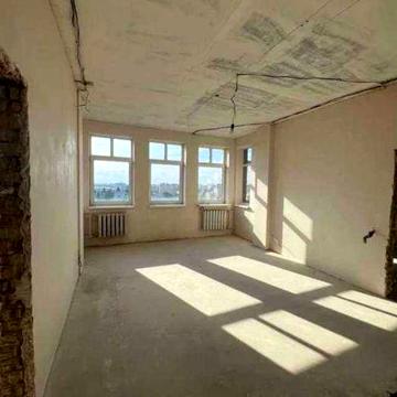 Продам 3-кімн. Святослава Хороброго вул. 7, 140 м.кв
