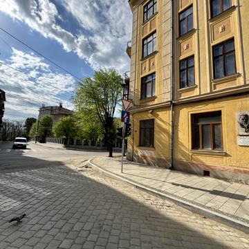 Лисенка вул., 14