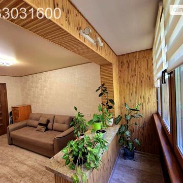 Продаж 2к Квартира Космонавтів вулиця