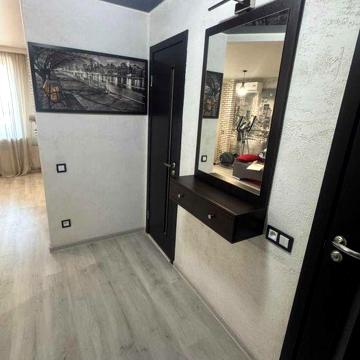 Продам 1 ком.  кв. на Титова 18а