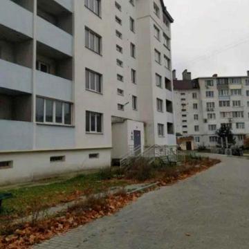 продам 3-х комнатную квартиру 80м.кв. Дом сдан