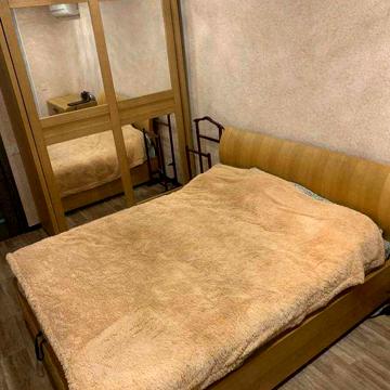 Продам 2 х кім. кВ. на Академіка Янгеля,8.