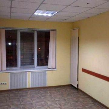 Продаж 3-к квартири 80,7 м2. м.Київ, пр-т Перемоги, 2, 95000$ торг