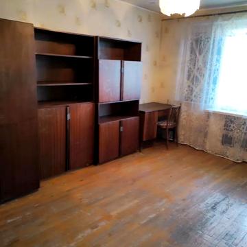 Незалежності вул. (Титова), 18