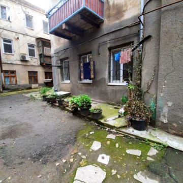 Єлисаветградський пров., 3