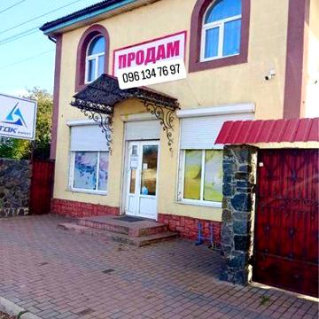 Продаж будинку з магазином на 1 поверсі!