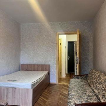 Івана Франка вул., 163