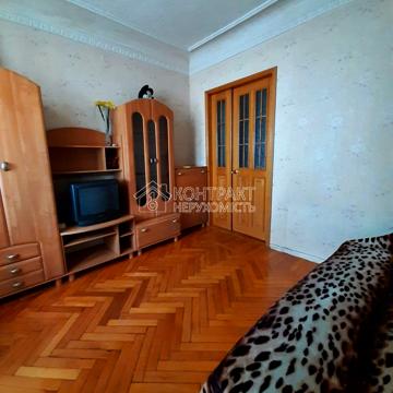 Університетська вул., 37/39