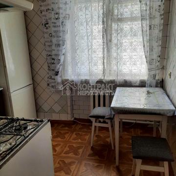 Університетська вул., 37/39