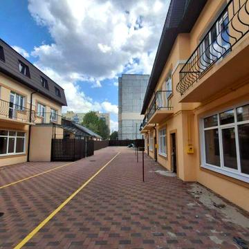 Продам Таунхаус в центрі м. Вишневе/Газ