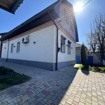 Продаж 3к Дім Чарівна (Жовтнева) вулиця