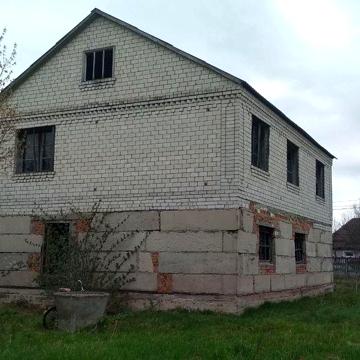 Продається будинок смт. Пулини ЦЕНТР