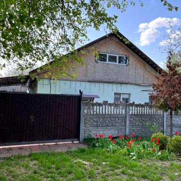 Продам будинок,вул.Сарнавська