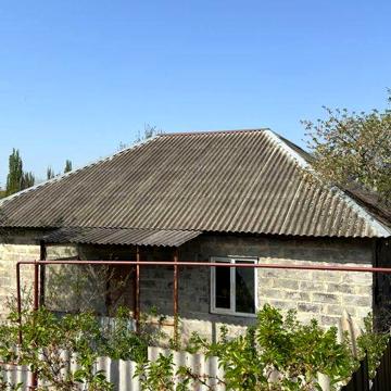 Будинок 82,5 м² з комунікаціями та ділянкою 9,5 соток у Кропивницькому