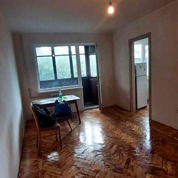 (3-50) Добротная квартира в кирпичном доме