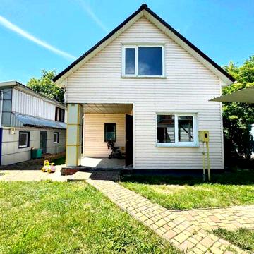 Продаж Будинку 86 кв.м на 20 сотках біля РІЧКИ в Гостролуччя