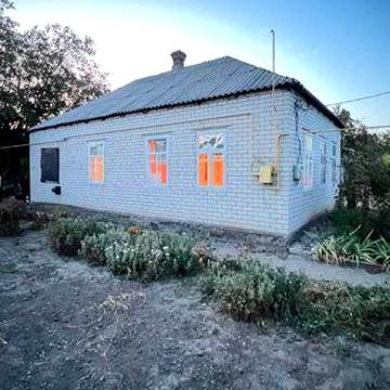 Продам будинок. Смт Яворницьке (Іларіонове)