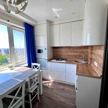 Продам 3-х комнатную квартиру в самом сердце Коммунарского района