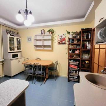 Продаж 3 кімнатної квартири,вул.Бориса Гмирі 3, Позняки, Осокорки
