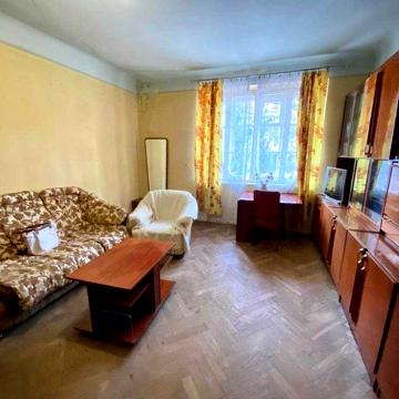 Продаж просторої 2- кімнатної квартири по вулиці Личаківська