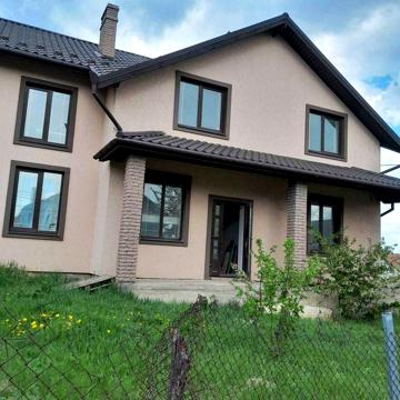 Продається будинок в р-ні вулиці Сторожинецької