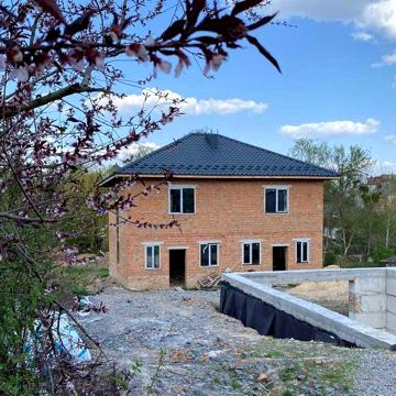 Продаж 2 поверхового будинку на Пятничанах