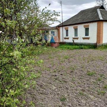 Продаж будинку с Застугна