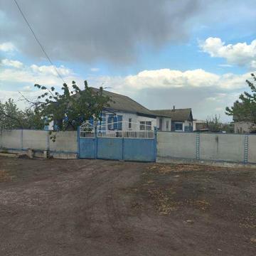 Продам будинок в селі